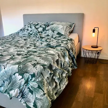 Le Carnot: City Centre With Parking Space Appartement