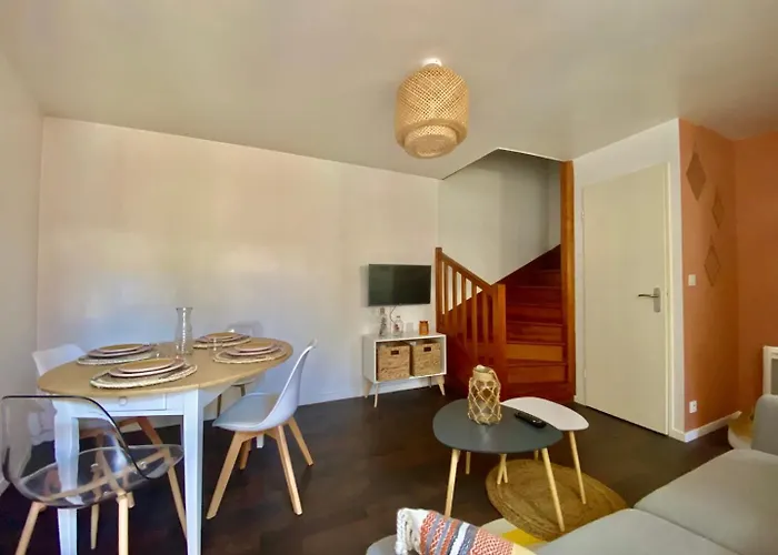 Le Carnot: City Centre With Parking Space Apartamento